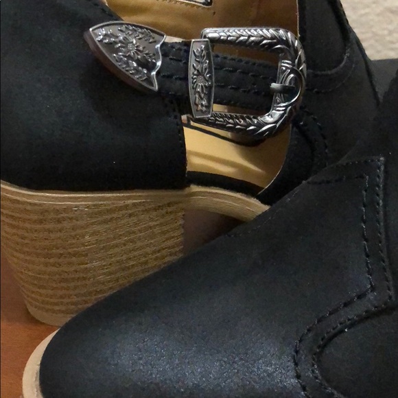 Bootie - Picture 7 of 8